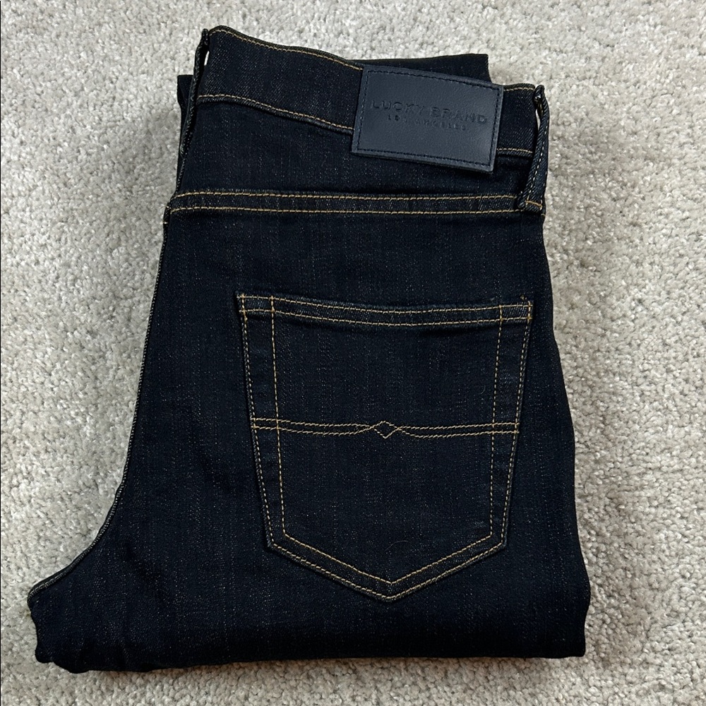 Lucky Brand 411 Athletic Taper Jeans NWT